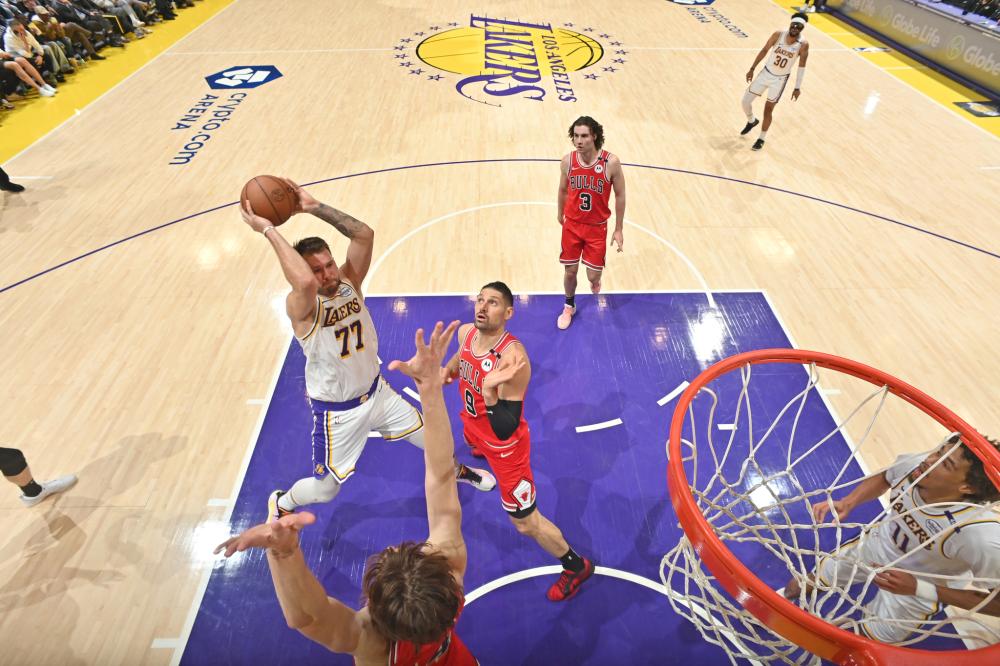 雄鹿因字母哥缺阵惨败，杨瀚森表现不佳，开拓者强势发力，遭遇5连败。